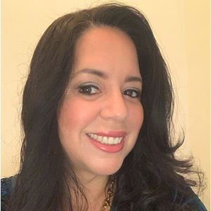 Meet your Posher, Debora